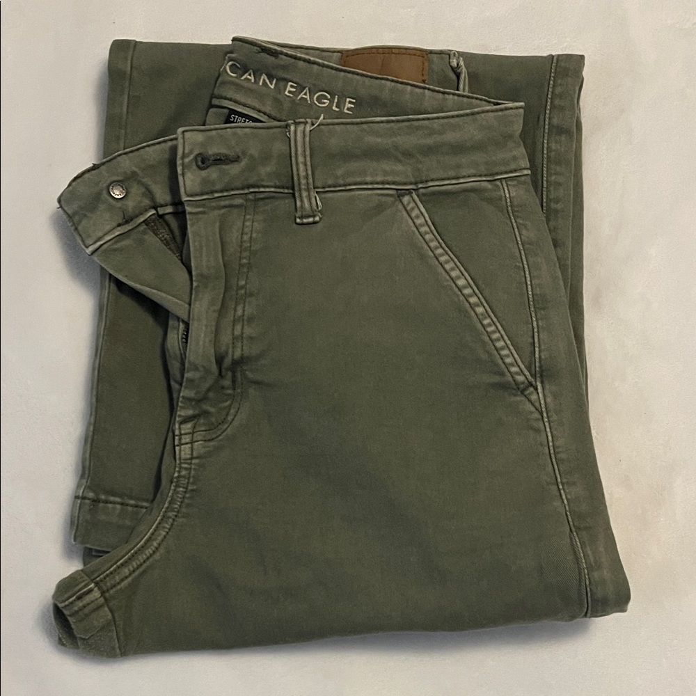 American Eagle Green cargo pants Worn once